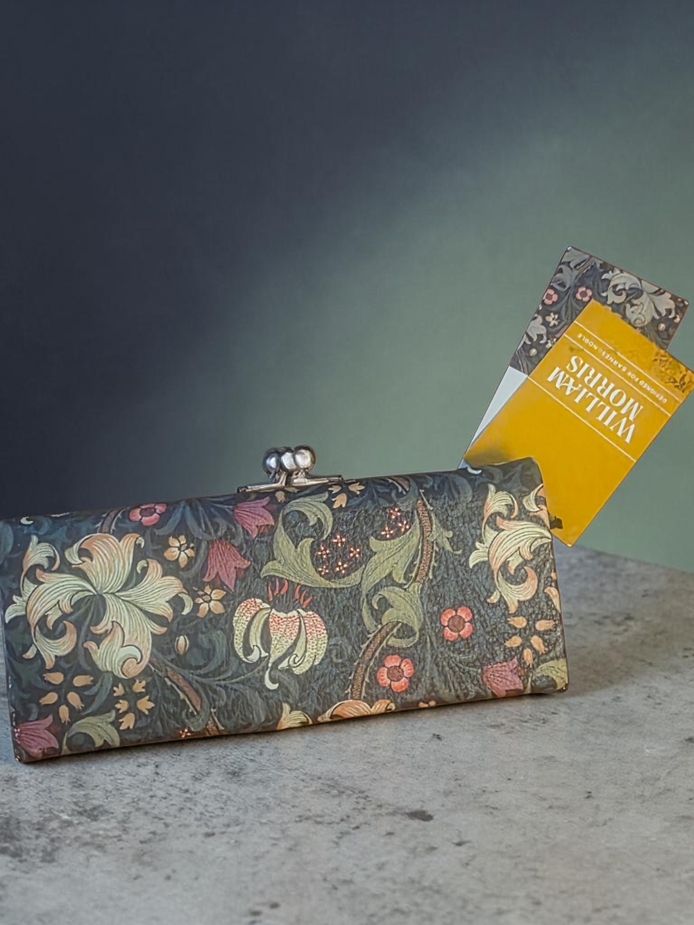 William Morris Barnes & Noble Floral Eyeglass Case - Picture 2 of 5